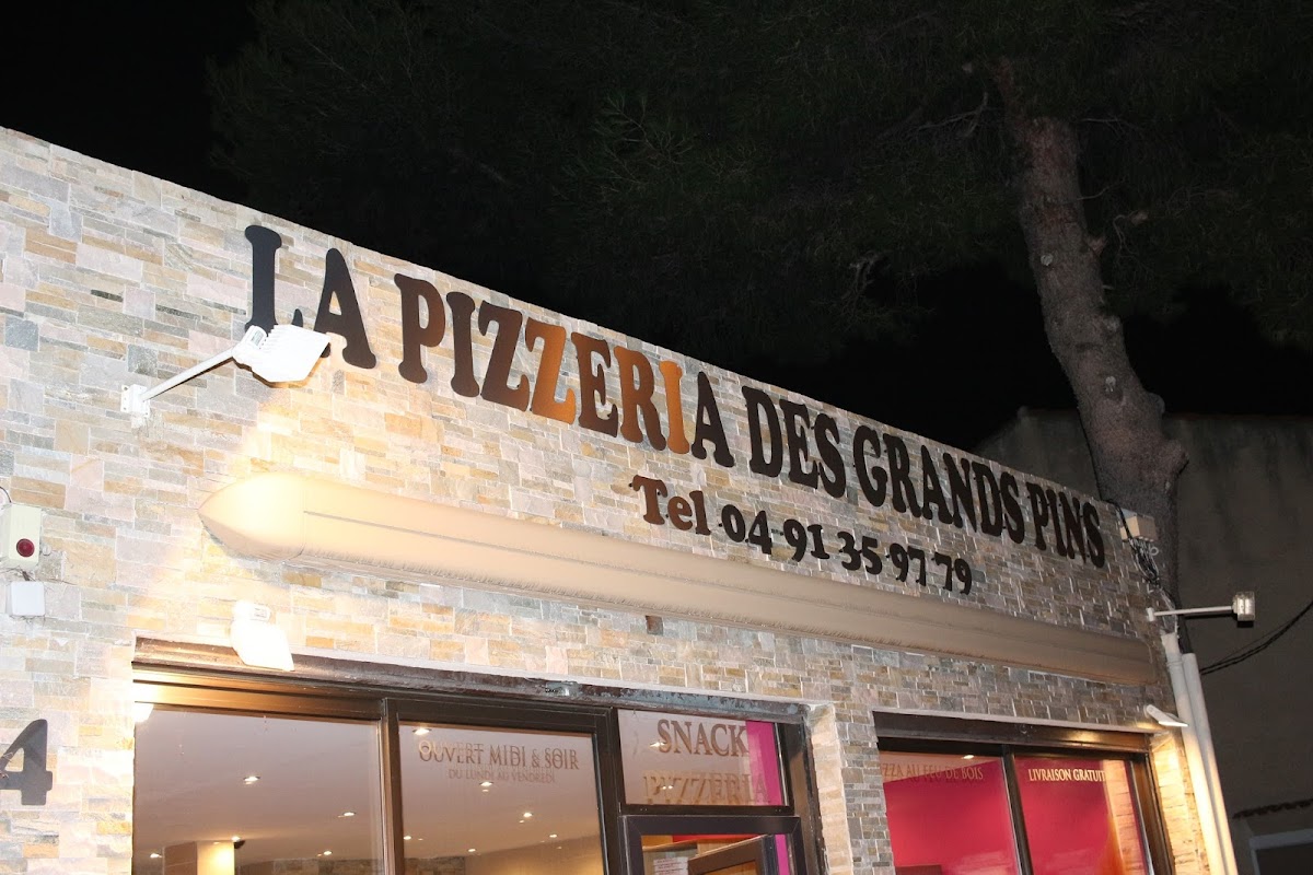 La Pizzeria Des Grands Pins